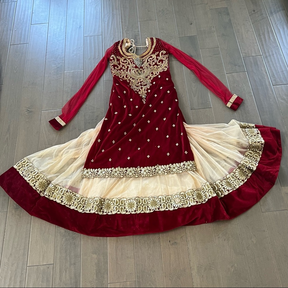 One piece dress / Lehenga look